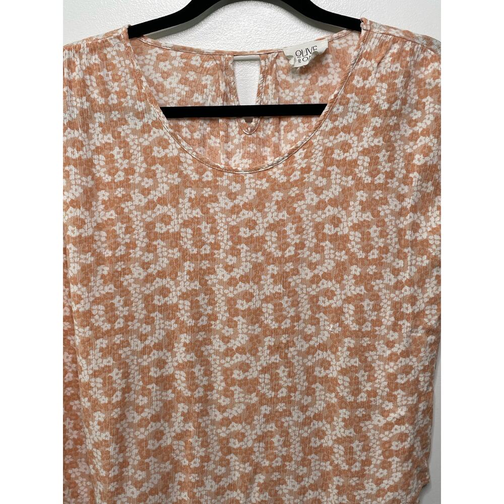 Olive And Oak Curved Short Sleeve Ditsy Floral Printed Top Brown Womens Size S - Picture 2 of 8
